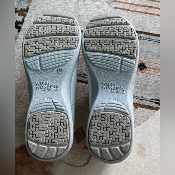 Work Wonders Clogs by Dansko size 39 - Picture 9 of 9